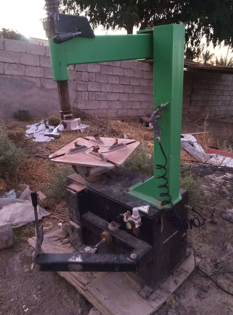 السلام عليكم شباب يوجد خباطه وخالعه للبيع الشراي يتصل عله هاذه الرقم وبيه خير ويدلل ‏‪***********‬‏
