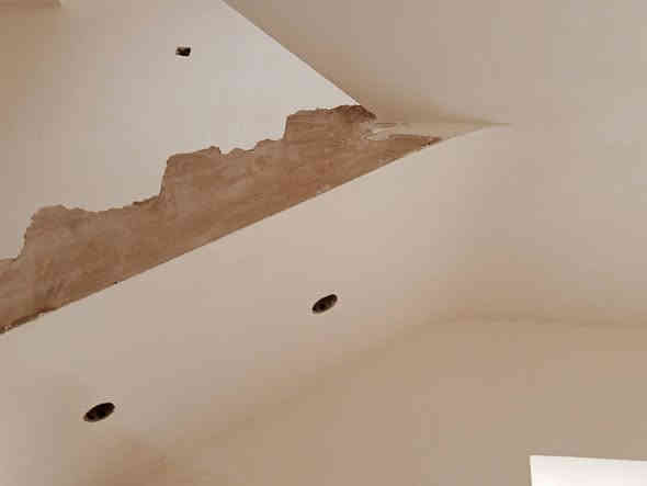 سلام عليكم خلفه تشميع وجص وبورك شغل كله عليزر حتى السقف ليزر ستلام مهندس بشرط مكاني بغداد العامريه للاستفسار على الرقم ***********
