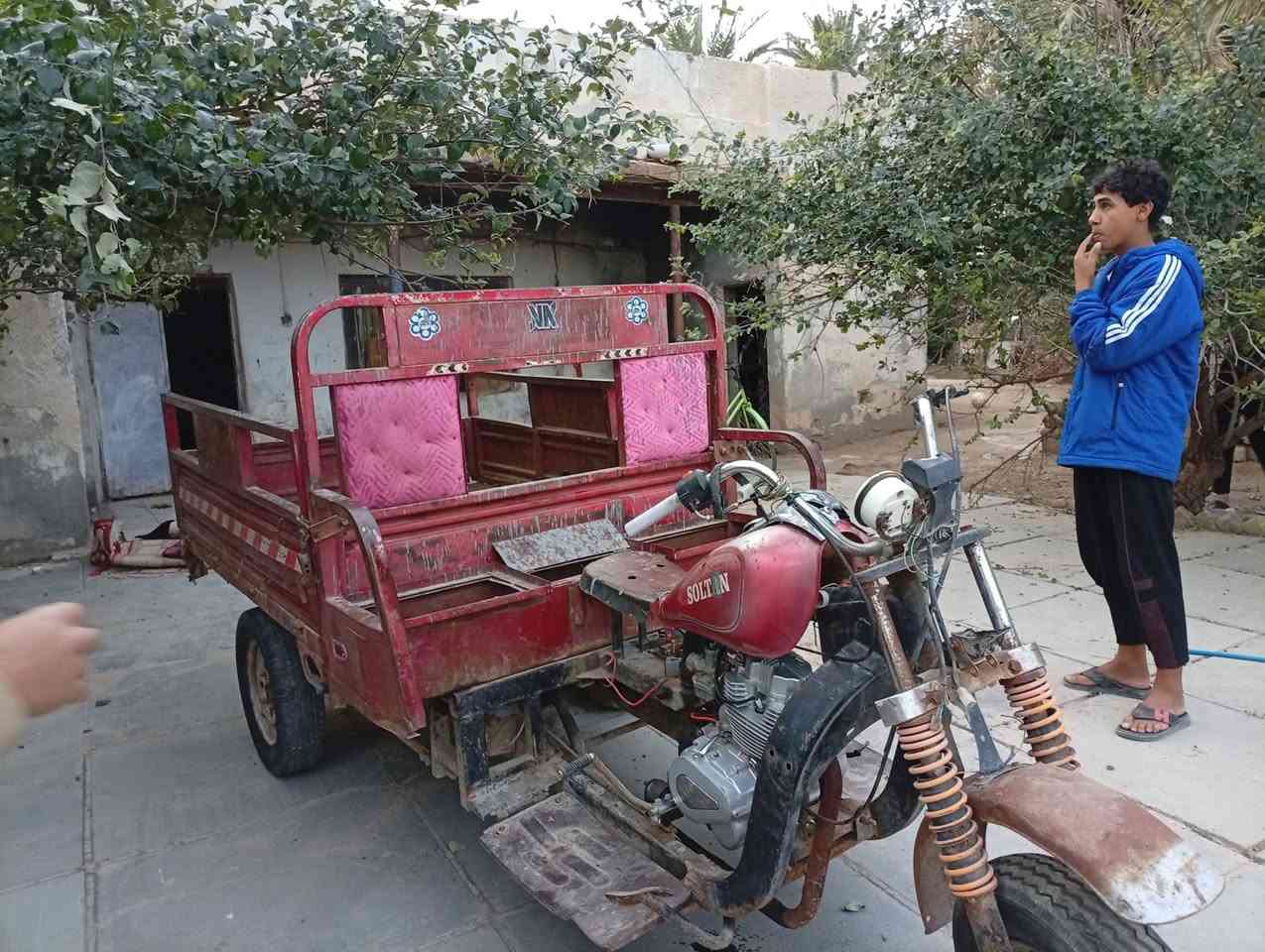 سلام عليكم ستوته اوراق البيع سلطان شوفت عين كستوته بدي نضيف مابيه شي مكينه نضيفه مكاني ميسان ناحية السلام ***********
