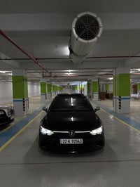 المواصفات:  • محرك 2.0 TSI تيربو  • 4 سلندر بقوة تقريباً 315 حصان 💪  •...