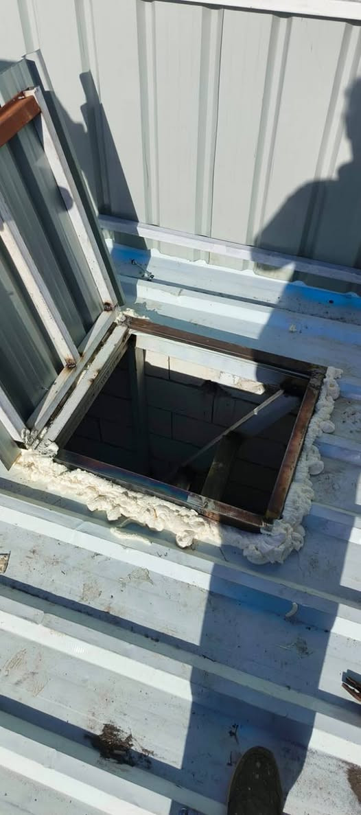 حداد كافة أنواع الحداده 
اسعار مناسبه لعمل الكرفانات  
وعمل بيوت والكرفانات الموقعي والمزارع
والسقايف بانواعها
وعمل المخازن للبيوت والمحلات 
حسب طلبك سندويج عادي$ ضد الحريق 
عملنه يشمل الابواب الشبابيك 
اسعار تنافسيه سعر غير الي بالسوك  
نعمل بحرافيه شغل درجه اولى أبواب 🚪 شبابيك 🪟
سقائف 🏖كرفانات 🏦 أعلانات ضوئيه  🖼 
واسعارنا مناسبه 
العنوان البصره 
ماعليك فقط الاتصال ومراسله على الأرقام التاليه 
***********📲📱***********
