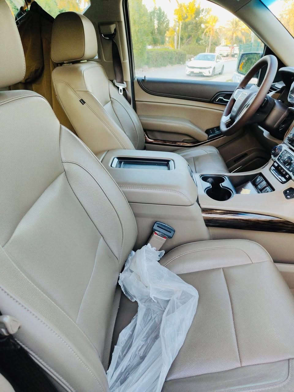 السلام عليكم

يوكن SLT فول مواصفات موديل 2020 خليجي وكالة المنصور اعلى فئه باليوكن محرك 5300 رقم جديد مميز السياره بوضع الوكاله على ايدينه من الشركه

 

بصمه 

رادار

حساسات امامي خلفي

توقف ذاتي

تشغيل عن بعد

 5 بصمات مع فتح الصندوق كهرباء ويفتح بالرجل ايظاً 

كشنات جلد

تدفئه

 تبريد كشنات

ثلاجه

دي في دي بالقماره

ماشيه 68

ادامه كامله من الشركه

السياره حيل جديده  كفاله عامه

بغداد /اليرموك اربع شوارع

الاتصال *********** ‏ ََ بغداد, العراق
