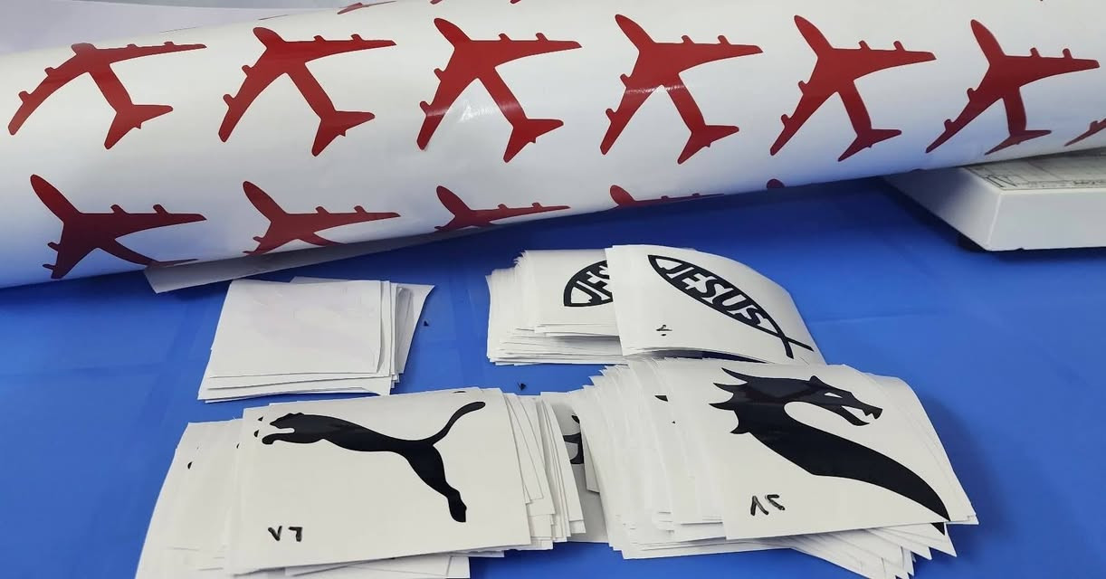 مرحبا 
متوفر كتر بلوتر قياس ٦٠ سم نضيف جدا شرط الفحص مكاني ديوانيه 
*********** متوفر واتساب
