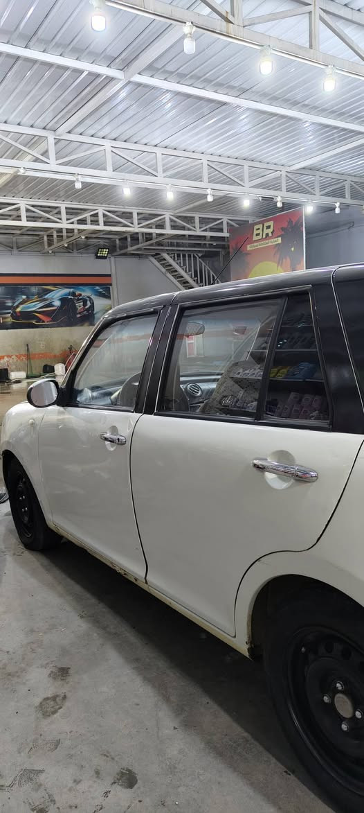 السلام عليكم اخوان ليفان 320 مستر بين للبيع رقم مميز  انكليزي بغداد بسمي كير محرك مكفولات تبريد شغال سماعت صوت جدد  السياره حلوه ونضيفه ضربتها جاملغ خلف السايق السعر 37 وبيها مجال بسيط مكانها نجف ميلاد الرقم لتواصل *********** 🙂🙂
