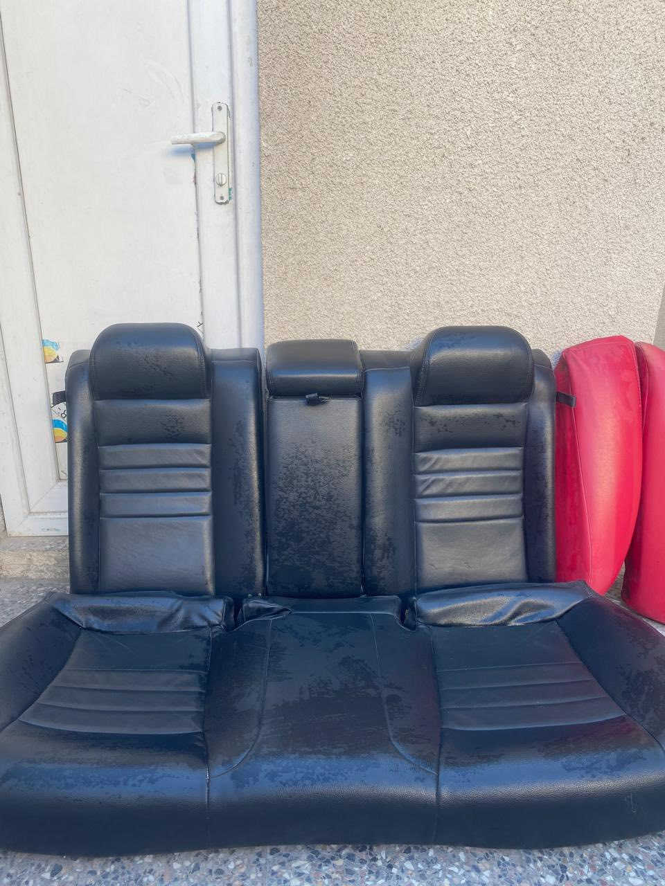 سلام عليكم كشنات جارجر نضيفات بس كشن سايق بي شك  سعر    200  الف                        ***********
