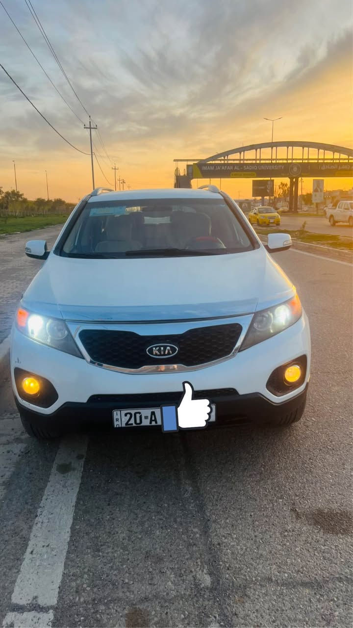 السلام عليكم سورنتو2011بيها اربع قطع صبغ بدون دواخل بيها شي قليل حيل المكينه بيها صرف شويه تبريد ثلج تايرات جدد صدر جديد سياره جاهزه رقم ديالى بسمي شرط التحويل والوكاله مكان كركوك السعر 109وبيها مجال *********** Singapore
