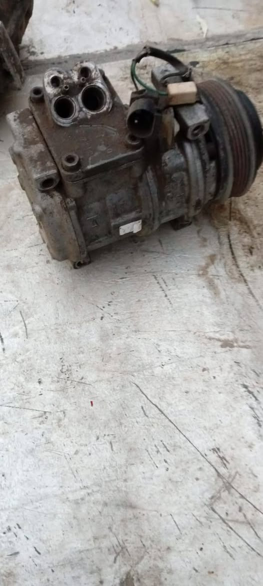 سلام عليكم غراض مارسدس ام عيون
قيم وخذ ***********
