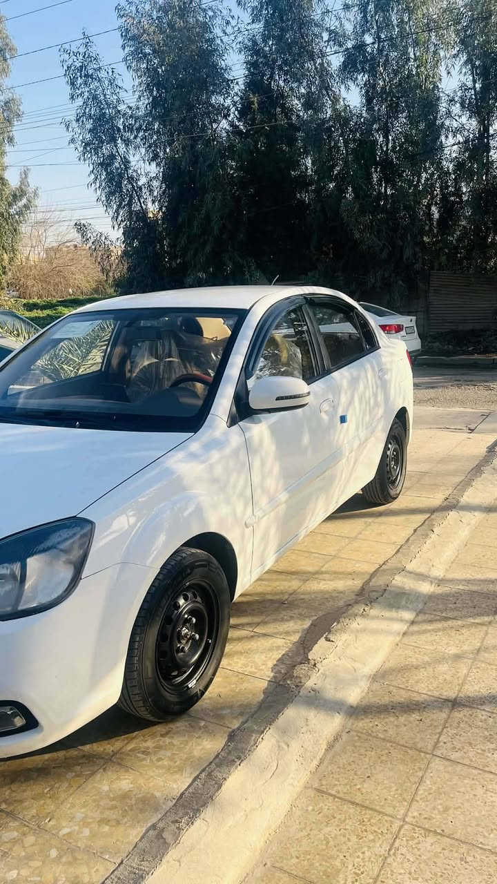 السلام عليكم
مكلف بالنشر 
كيا ريو موديل ٢٠١٢ محرك ١٤ صبغ دوسات وشبر باب الوره  السايق ماشيه ١٣٨ تحويل فقط 
يحتاج هزة وتحول
السعر ٩٧ وبيها مجال
للاستفسار 
***********
