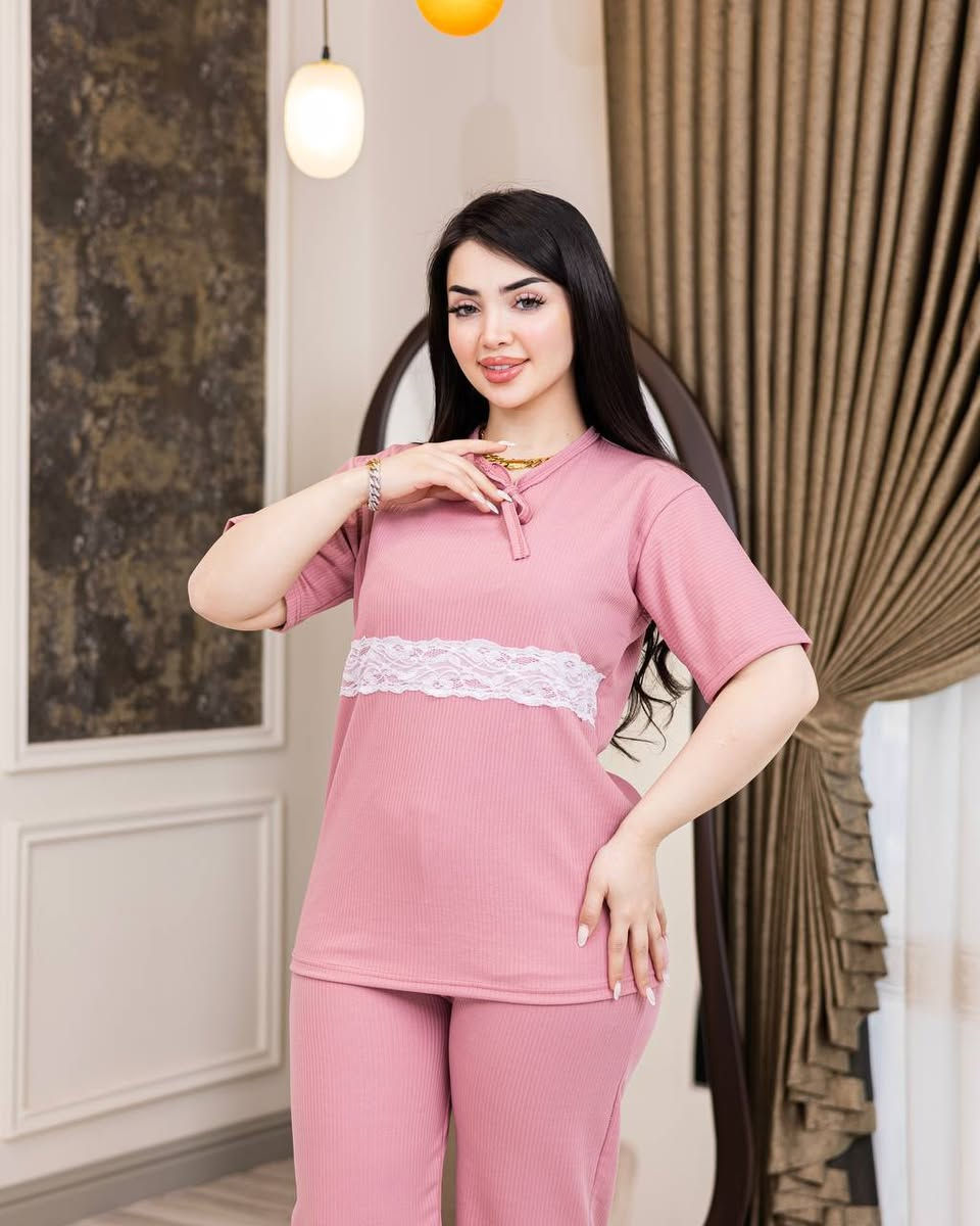 تخفيضات كميه محدوده 

تراك نسائي 
خامة زبدة مسحب مطاط شرط الفحص

القياس فري سايز لحد 80 كيلو

الدرزن 58
سعر القطعة مفرد 13 الاف

يوجد توصيل جميع المحافظات 
1️⃣


**إذا كنت صاحب هذا الإعلان وتريد حذفه لأي سبب، رجاءا أرسل رسالة إلى الدعم الفني**