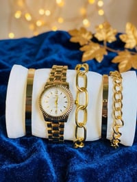 بغداد • ساعة • للبيع