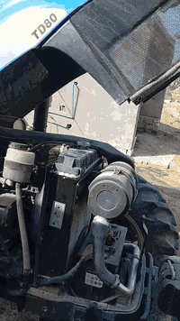 سلام عليكم نيو هولند 80 موديل 2024 للبيع مكينه بعدها علا وضع الشركه ماشيه 500ساعه فقط السعر خاص او اتصل ***********
