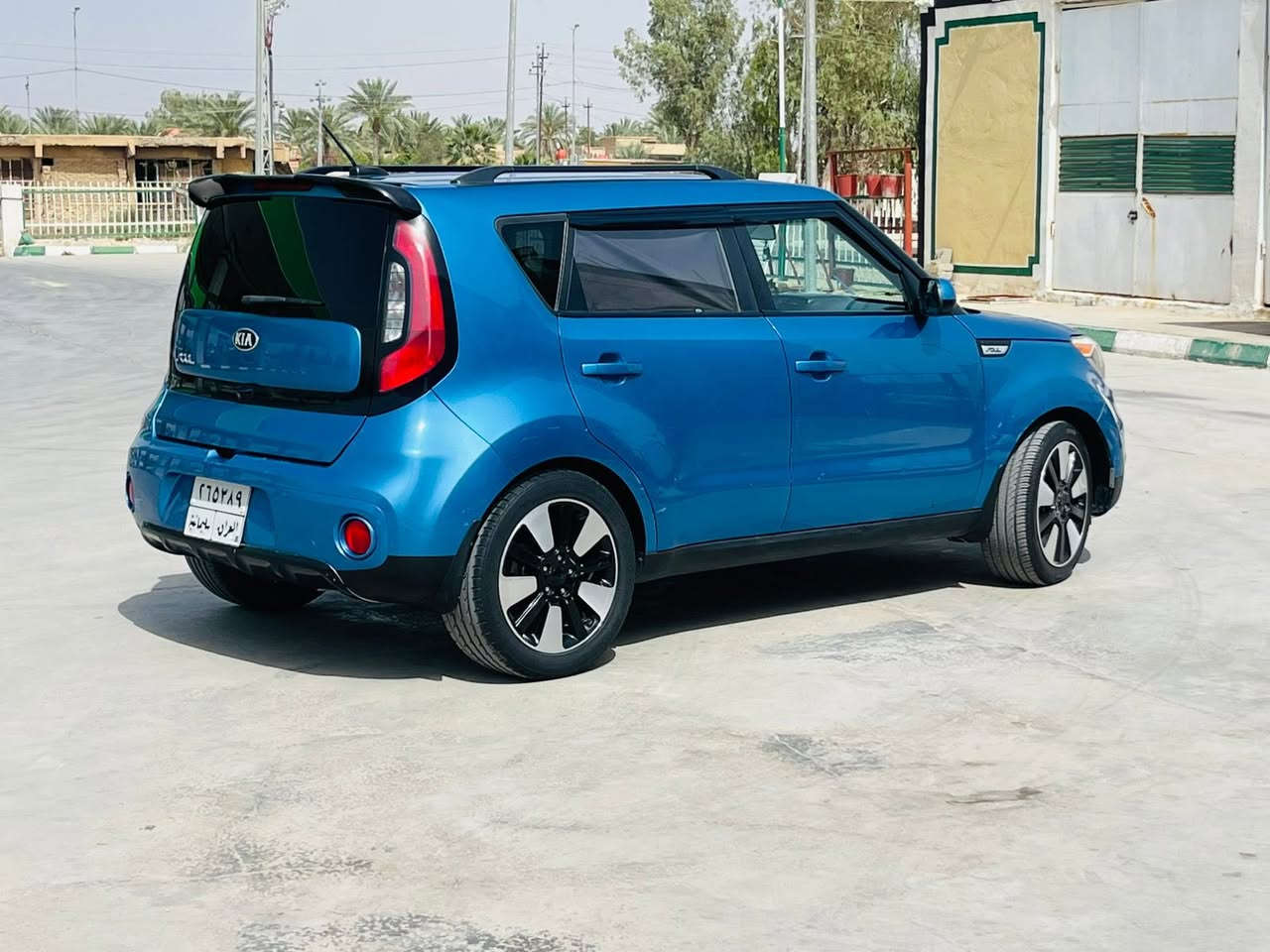 سلام عليكم 
كيا صول موديل 2018 
مكينة 2000
وارد امريكي حادثها بنيد وجاملغ 
السعر 125 وبيها مجال بصيط 
***********
