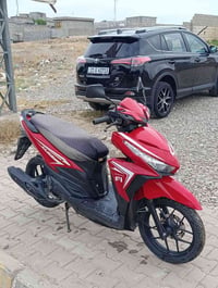 للبيع فقط هوندا  مكفولة  سعر 680 وبي مجال  07724718638