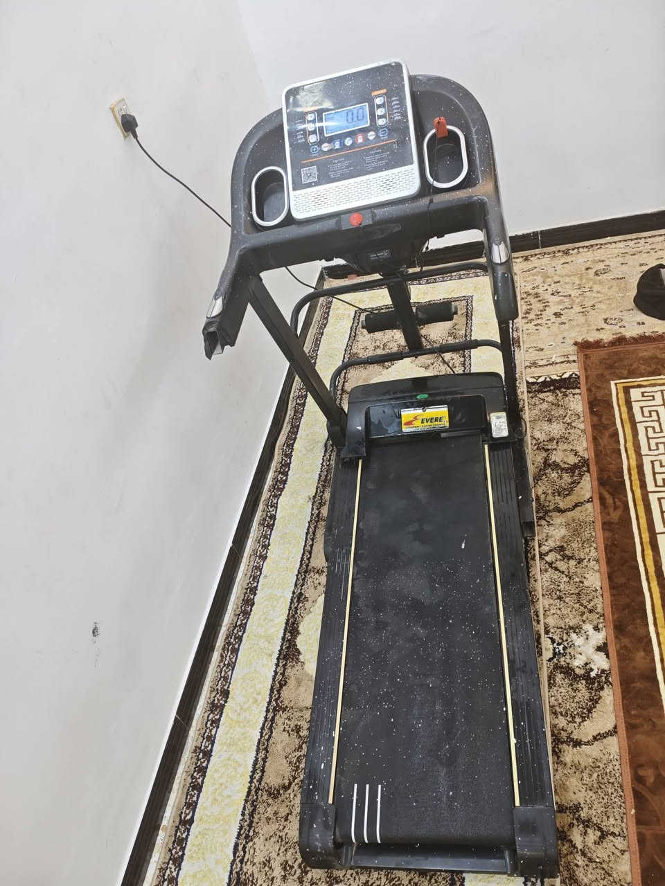 جري رياضي للبيع شغال سعره 250 وبي مجال مكاني علوة الفحل ***********
