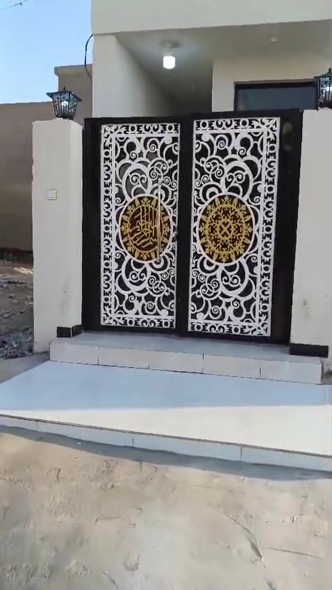 السلام عليكم  مشتملات 2البيع خاجيه  واحد صف ركن واحد ثالث عن الركن البناء حديث درجه ولالى  نتصال صاحب دار ***********مكلف بلنشر  نتصال رقم واتساب فقط
