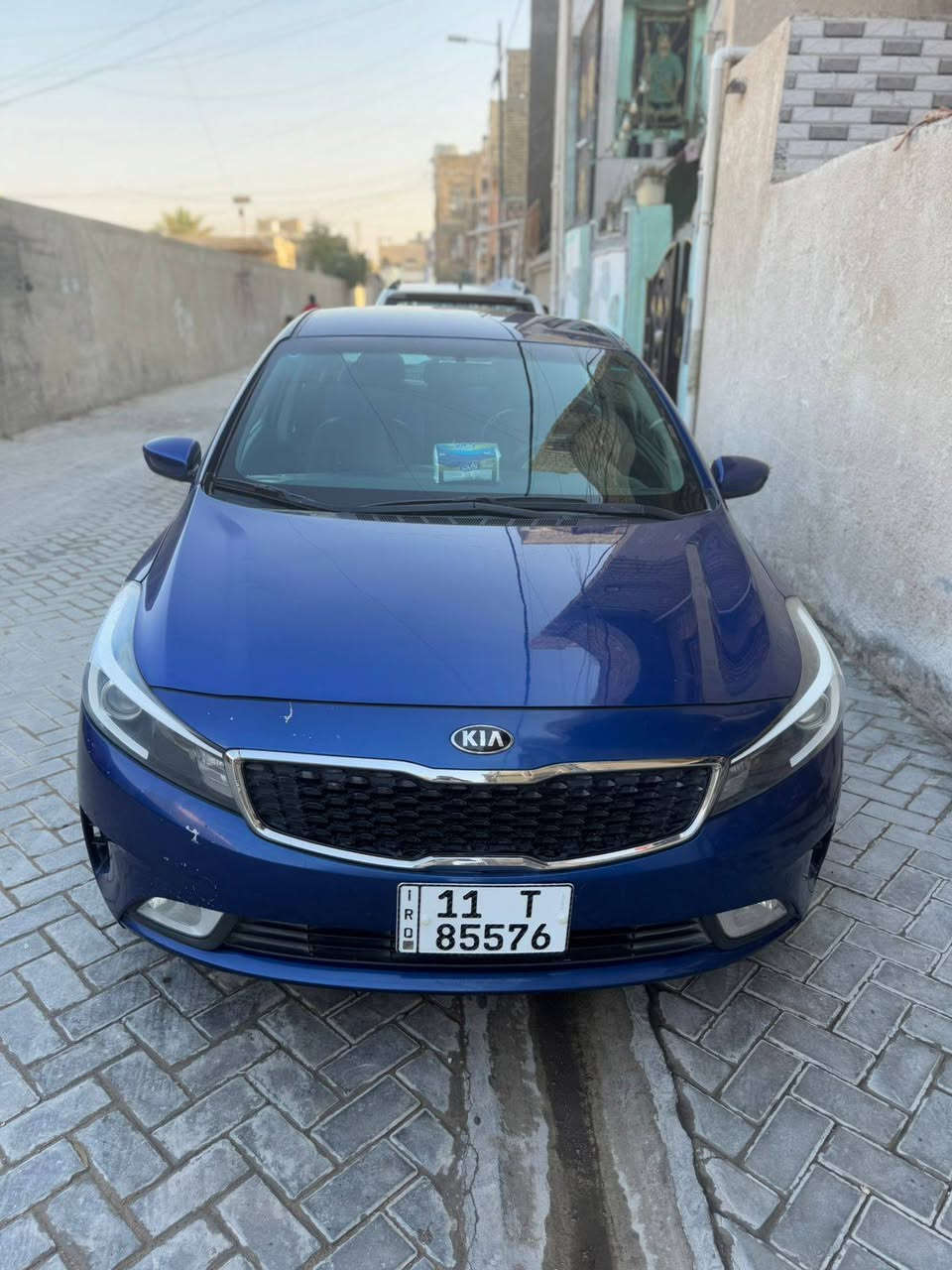 ---

🚗 كيا فورتي 2017 للبيع 🚗

🔹 المكينة: دوش
🔹 القير: أوتوماتيك (AT)
🔹 المكينة والقير بحالة جيدة جداً – ما مفتوحات
🔹 التبريد والتدفئة شغّالة تمام
🔹 جميع الكهربائيات شغّالة
🔹 تحكمات ستيرن
🔹 شاشة أعطال
🔹 صدر وحدادية + تخم تاير
🔹 مواصفات معروفة
🔹 السيارة مرتبة ونصبتها نظيفة

📌 ملاحظة:
حادث خلفي سابق بدون تبديل، بدون صبغ، بدون فتح إيرباغات

📄 رقم إنكليزي دولي
✍️ السيارة بأسمي – التحويل مباشر ثاني يوم

📍 الموقع: بغداد – مدينة الصدر

📞 للتواصل:
***********

---
