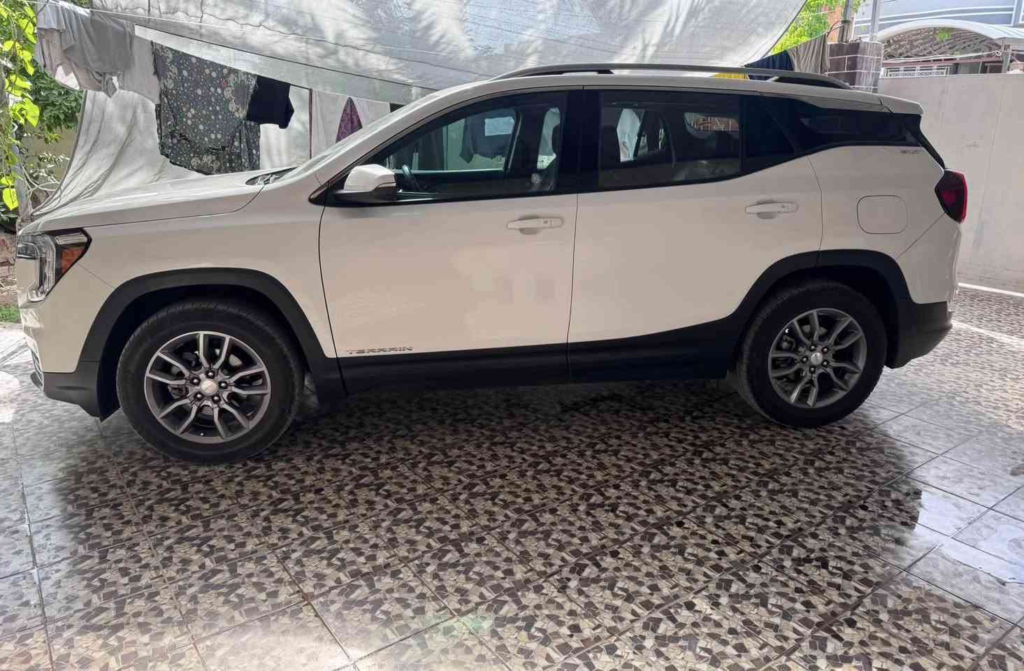 السلام عليكم
للبيع GMC TERRAIN SLT AWD 2024 
فول مواصفات عدا الفتحه 
ضرر السياره : قطعه وحده صبغ (( صندوق )) 

اللوحه : رقم بغداد حره تحويل ثاني يوم 
للاستفسار:        ***********
