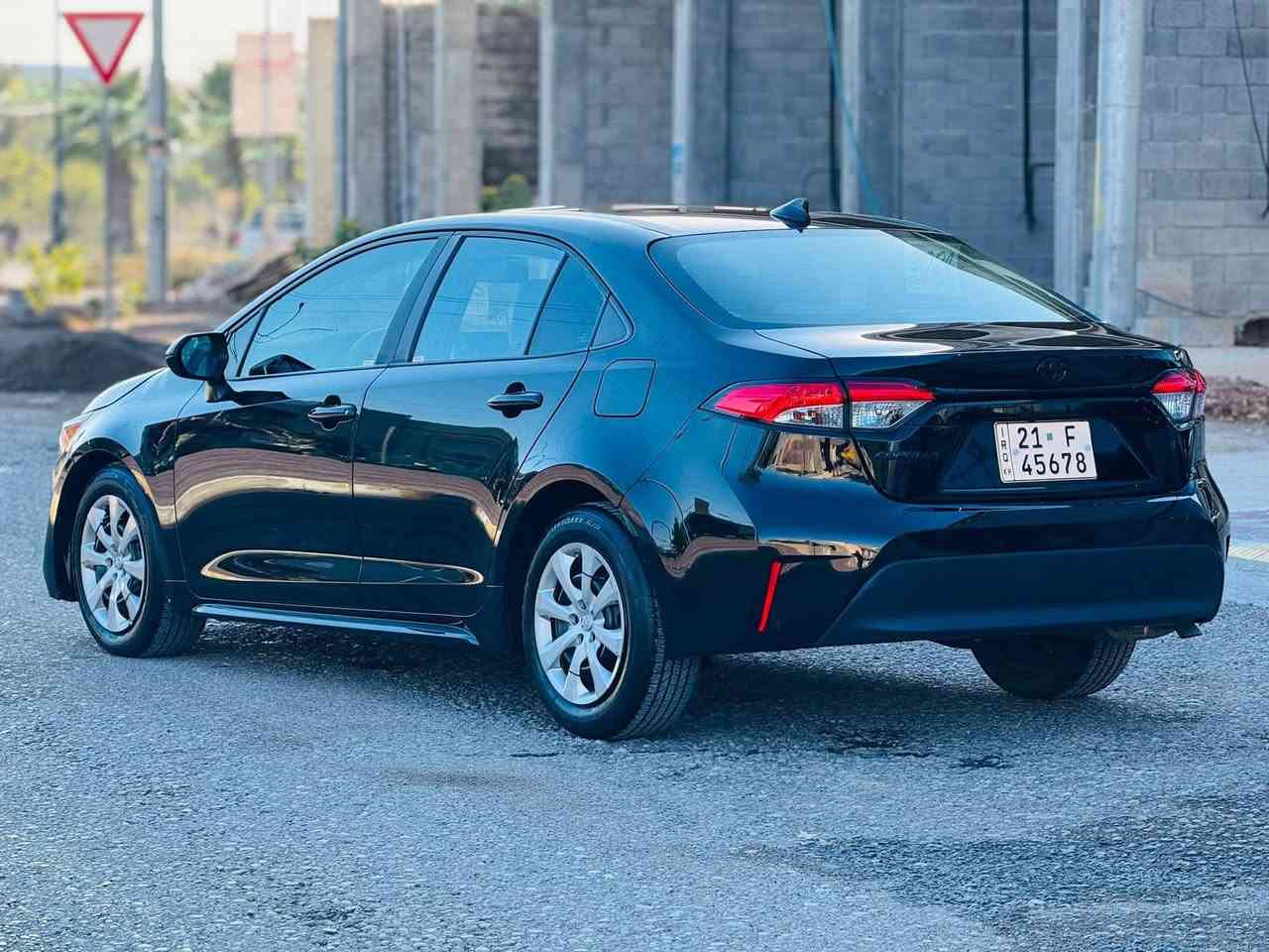 السلام عليكم 
كورلا مديل 2024 LE
شاشة جبير 
كاميرا خلفية
رادار امامي
مسافة امان
مثبت سرعة
تحكم ستيرن
هاد بريك بصمة
لايتات بلادي 
ربط بلوتوث
حاكية داخلية
كير ومحرك مكفولات
حادثه جاملغ وبونيد 
رقم سليمانيه ترقيم جديد وكاله تحويل جاهز 
مكان سياره ديالى خانقين
سعر 144
***********
