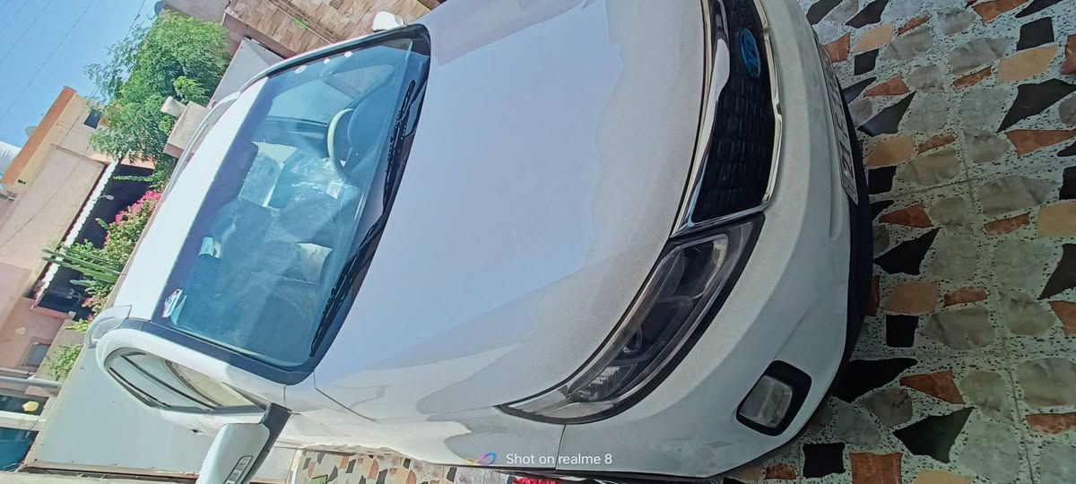 کیا سورینتو 2013 بجم 2015 رقم سلیمانیة جديد حتى 2031 بأسمي السونار مرفق من صورة مكفول بس بي شبر كارت.
مواصفات 7 راكب  تبريد 3 قطعة تحديد سرعة 
محرك 2.4 بشرط  ماشيه 138 كم
عنوان كلار. 
رقم. او واتساب.   *********** كالار, السليمانية
