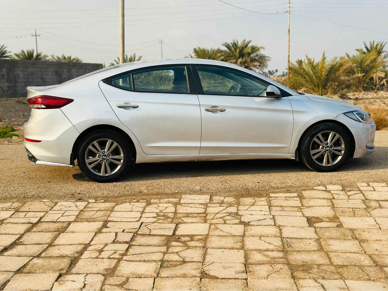 النترا موديل 2017خليجي محرك 2000دوش رقم بغداد  مشروع وطني جاهز سياره حداديه تبريد تخم تاير كير محرك كفاله كل نقص مابيه سياره لأضربه ولا تبديل المكان ناصريه السعر 115وبيه مجال *********** ناصرية, ذي قار
