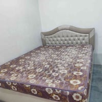 طقم سرير • مرتبة • للبيع