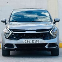 للبيع كيا سبورتج  موديل ٢٣ امريكي ضرر جدآآآ بسيط بدون ايرباك  سيارة جد...