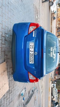 نيسان فيرسا ٢٠١٧ حادثها جاملغ وربع لبنيد ماشيه ١١١ معروضه ٨٢ وبيها مجا...