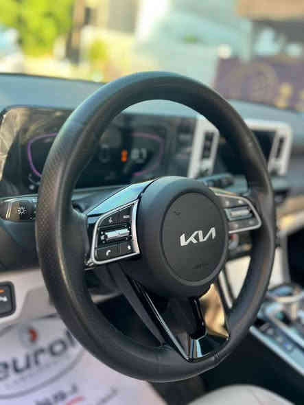 السلام عليكم 
للبيع كيا سيليتوز 2024 وكالة خليجية تو كلر فول مواصفات 1/1 بانراما كشنات تبريد كشنات جلد كشن كهرباء داخل ابيض مري شفطوباقي التفاصيل معروفة السيارة ب اسمي تحويل مباشر شوكت متريد  ومكفولة كفالة عامة من التبديل وصبغ وبارد فقط رصعات 2 بلجاملغ الخلفي وبلباب جداً بسيطات وعلى وضعهم ما مبينات 
مكان السيارة بغداد حي الجامعة السعر 168 ورقة وبيها مجال جداً بسيط 
للاستفسار اكثر 
***********
