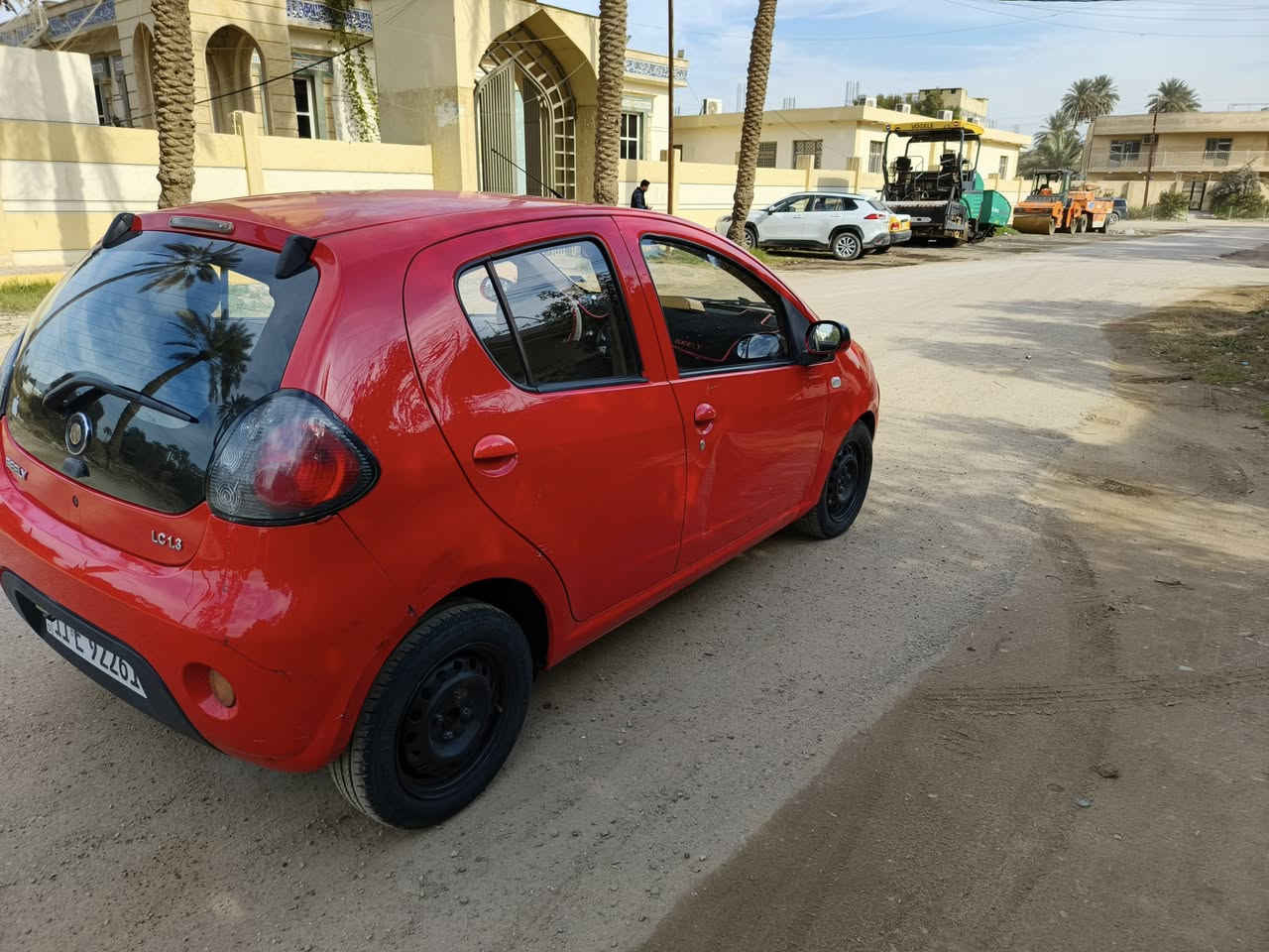 سلام عليكم باندا بدون صبغ فقط طخات وشخوط موديل 2013 ماشيه 59 الف السعر 53 وبيهه مجال غير متواجد ع نت ***********
