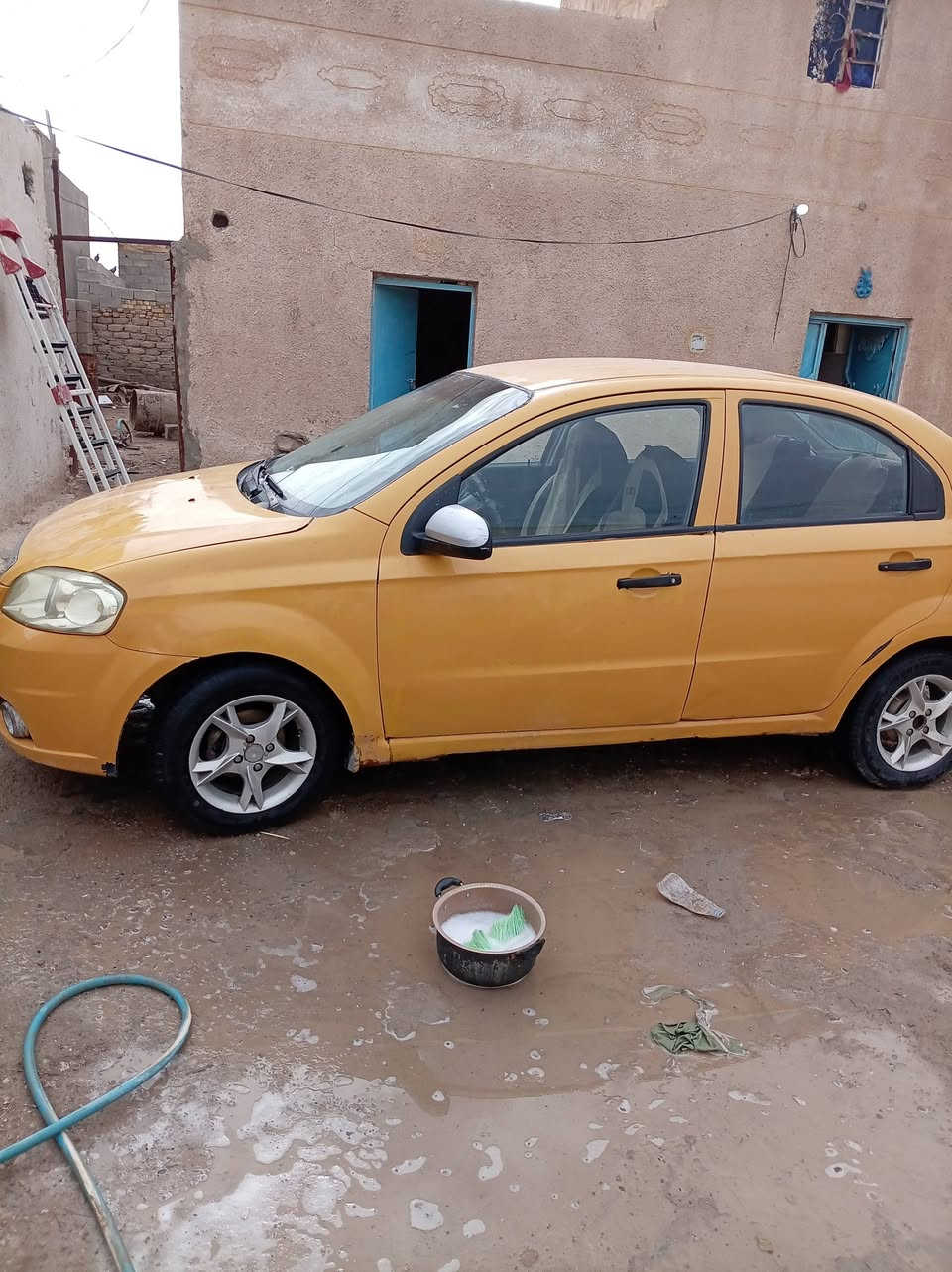 السلام عليكم سياره افيو للبيع كير عادي موديل 2008 سياره بسمي ثاني يوم أداور السعر 40وبيه مجال مكان ذي قار قضاء الفجر رقم صاحب السياره ***********
