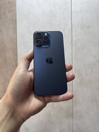 آيفون ١٥ برو ماكس • ٢٥٦ • بطارية ٨٤