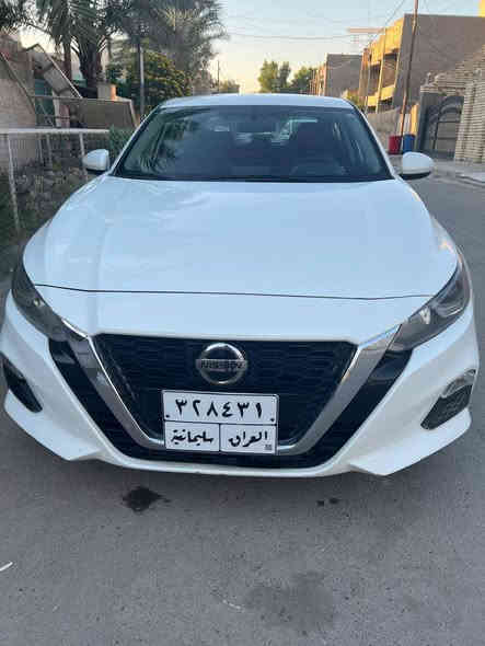 نيسان التيماAltima2019) – فئة sr
🔧 محرك 2500 
⚪️ لون أبيض
🚘 ماشية 126 ألف كم
🛠️ حادث جملغ ايمن– سونر صور الحادث موجودة
📱 شاشة كبيرة
🔑 بصمة تشغيل
🚪 دخول ذكي
📡 تشغيل عن بُعد
⚙️ تحديد سرعة
🛣️ نظام المحافظة على المسار
📍 رادار أمامي + توقف ذاتي
📍 رادار خلفي + توقف ذاتي
⚠️ نظام تنبيه خروج عن المسار
💺 كشن كهربائي
🎧 كشنات
💡 لايتات زينون
📄 مرقمة سليمانيه

السعر150$ ورقة وبيها مجال
مكان تواجد السيارة: بغداد
رقم صاحب السيارة:***********
