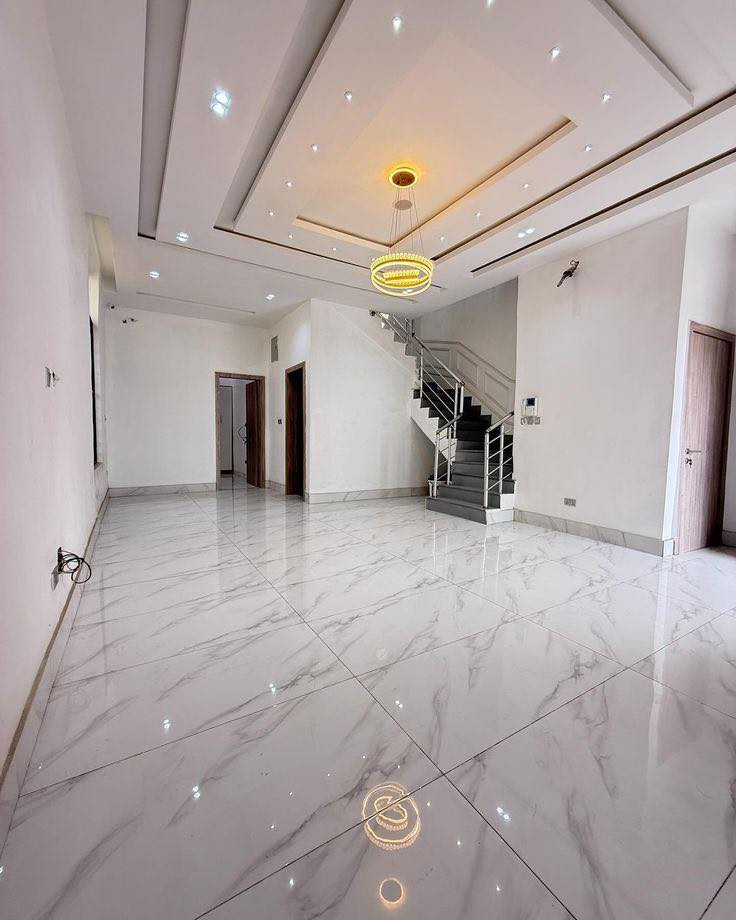 ✨ التشطيب مو مجرد مرحلة… هو الانطباع الأول لبيتك
كثير يوصلون لهالمرحلة وهم محتارين:
شلون يطلعون نتيجة راقية بدون أخطاء أو تعديلات لاحقة؟
إحنا نشتغل على التفاصيل من البداية…
ننسّق بين الدهان، الجبس، والأرضيات
بطريقة تعطيك نتيجة متكاملة وهادئة بصرياً.
🎨 ألوان مدروسة تعطي اتساع وأناقة
🪵 جبس بتصاميم حديثة بدون مبالغة
🧱 أرضيات متناسقة تكمل الصورة
الهدف بسيط:
تستلم بيتك بشكل يرضيك من أول نظرة… بدون قلق
💬 إذا حاب تستفسر أو تاخذ تصور قبل ما تبدأ
نقدر نساعدك ونوضح لك الأنسب لبيتك بكل وضوح.
للاستفسار ***********
