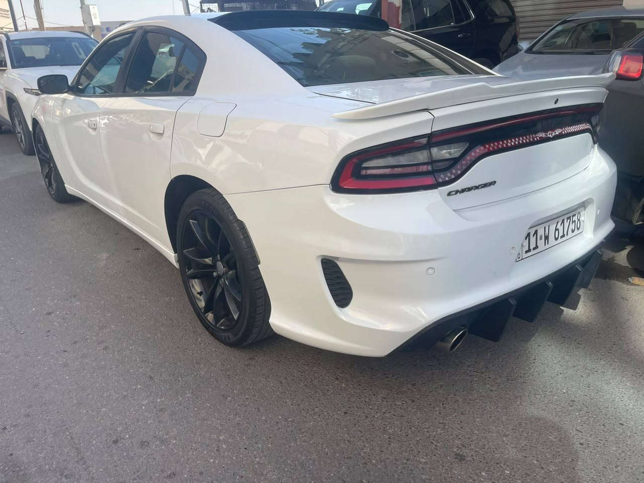 جارجر ٢٠١٧ محرك ٣٦٠٠ ضرر بنيدر بدون داخل مواصفات sXt شاشه بصمه كشن كهرباء تحكم ستيرن شفتات ستيرن  كامرا سياره جديده السعر ١٣٩ وبيه مجال حق لجيه ***********
