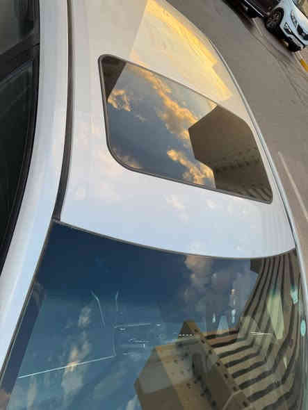 السلام عليكم كورلا وارد امريكي للبيع فول مواصفات موديل 2020 حادثه بس بنيد مكفوله من دواخل بيه صبغ 5 قطع ماشيه 40 الف مكفوله من اي نقص مكانه بغداد صور الحادث داخل المنشور 
السعر 129$
***********
