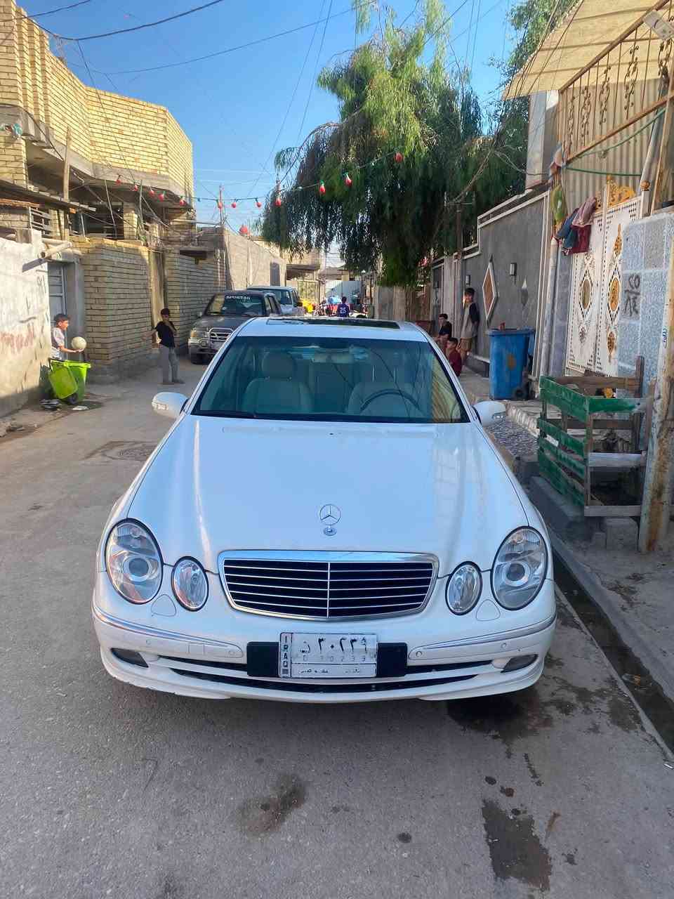 سلام عليكم مارسيدس w211 موديل 2007
مبدل جاملغ صفحت السايق والبنيد بدون دواخل 

گير ومكينة مكفولات تبريد ثلج 🧊 

كهربائيات كلها شغالة بدون نقص 

تخم تايرات جديد 

صدر امامي وخلفي جديد

السعر المطلوب(130$) وقابل للتفاوض

السيارة بأسمي تحويل ثاني يوم 

المكان بغداد مدينة الصدر 

***********
