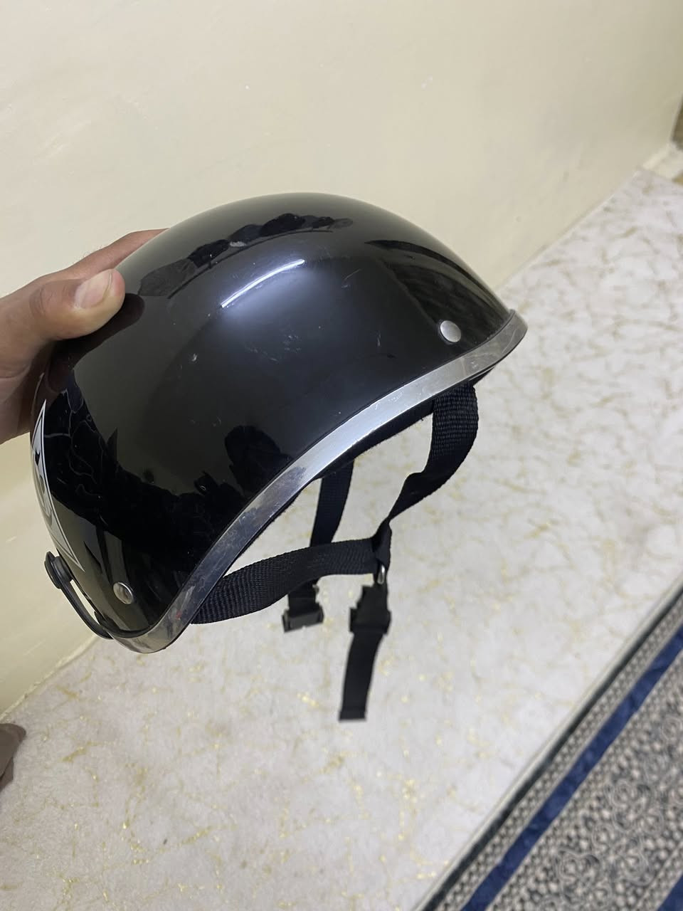 سلام عليكم خوذه اصليه 40 
يلك جلد صناعه باكستاني قياس 38 السعر 10
يوجد توصيل


**إذا كنت صاحب هذا الإعلان وتريد حذفه لأي سبب، رجاءا أرسل رسالة إلى الدعم الفني**