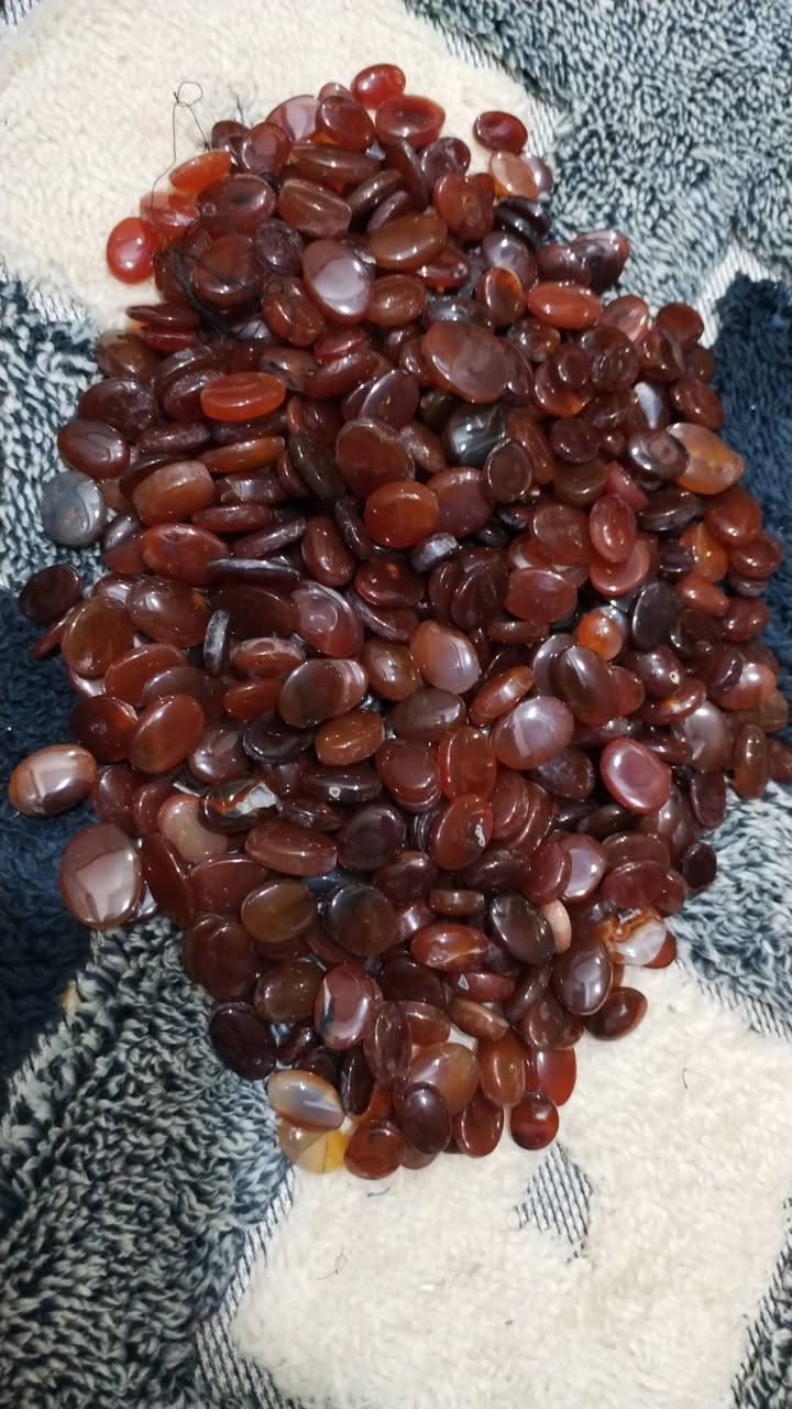 السلام عليكم عقيق يماني
أحجام وصط وصغيره طبيعي شرط غير معالج عدد ٤٨٦ قطعه سعر ٥٠٠ الف قفل بغداد البياع شارع ١٣ تليفوني ***********
