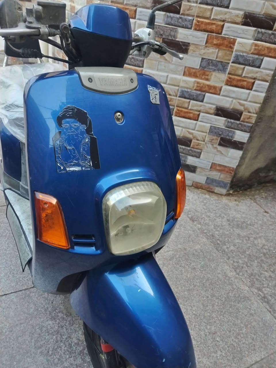 دراجه ماكس بوليس حاويه كابريتر دراجه كفاله من كلشي صالها شهر من طلعتها وعلي برغي مامفتوح من عدها مكينه ناعمه جديده كهربائيّة كلها شغله سلف هندر اشاير ليت عالي ناصي او مامشيه هواي السعر مليون 100 بيه مجال العنوان ناصريه مركز ***********
