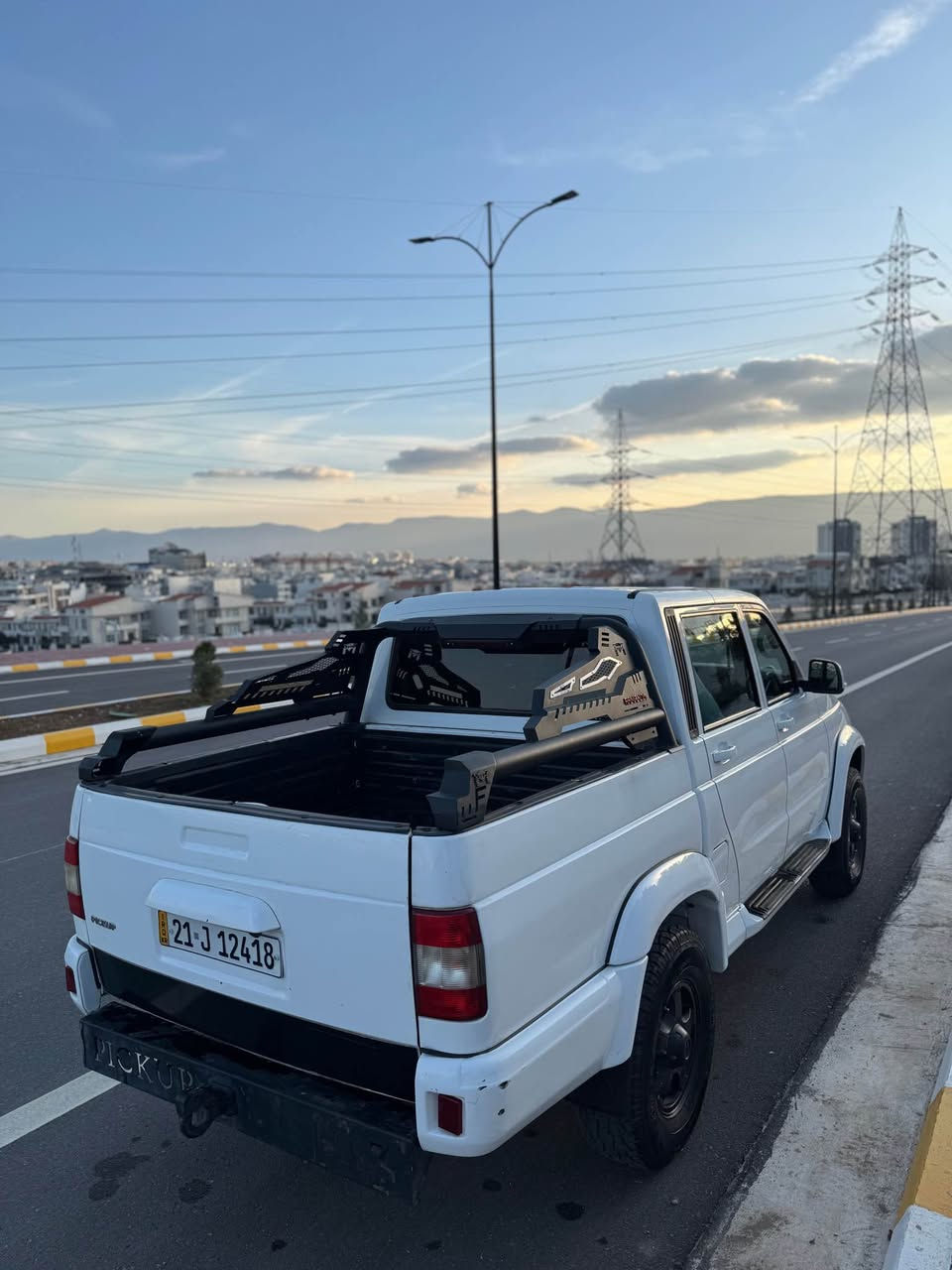 wazz russi 2020
‎وازی روسی 
‎بێ بۆیاخ بێ ئێرباگ
‎٧٣ هەزار کم رۆشتوە
‎سەنەوی و هەموو شتێکی تازەیە
‎٤ تایەی لۆکی بۆ بەستراوە
‎کامێرە 
‎سوکان ڤۆلیۆم 
‎تحدید سرعە
‎هەر ٤ کوشنی هیتەر
‎سوکان هیتەر
‎جامی پێشەوەشی هیتەرە
‎دەبل ئەکسلە 
‎مەکینەی ٢.٤ هەمان مەکینەی مەرزیەیە
‎گێر عادی
‎ماشااللە قوەتێکی  خەیاڵی هەیە
‎گێر مەکینە تەقەورەقە دەبل ئەکسل دەبرید هەر هەموو گیانی بە شەرتی هەموو شتێک
‎تەنها ٩٩ گەلا و معامەلەیەکی کەم
‎لە سلێمانیم 
*********** السليمانية, العراق
