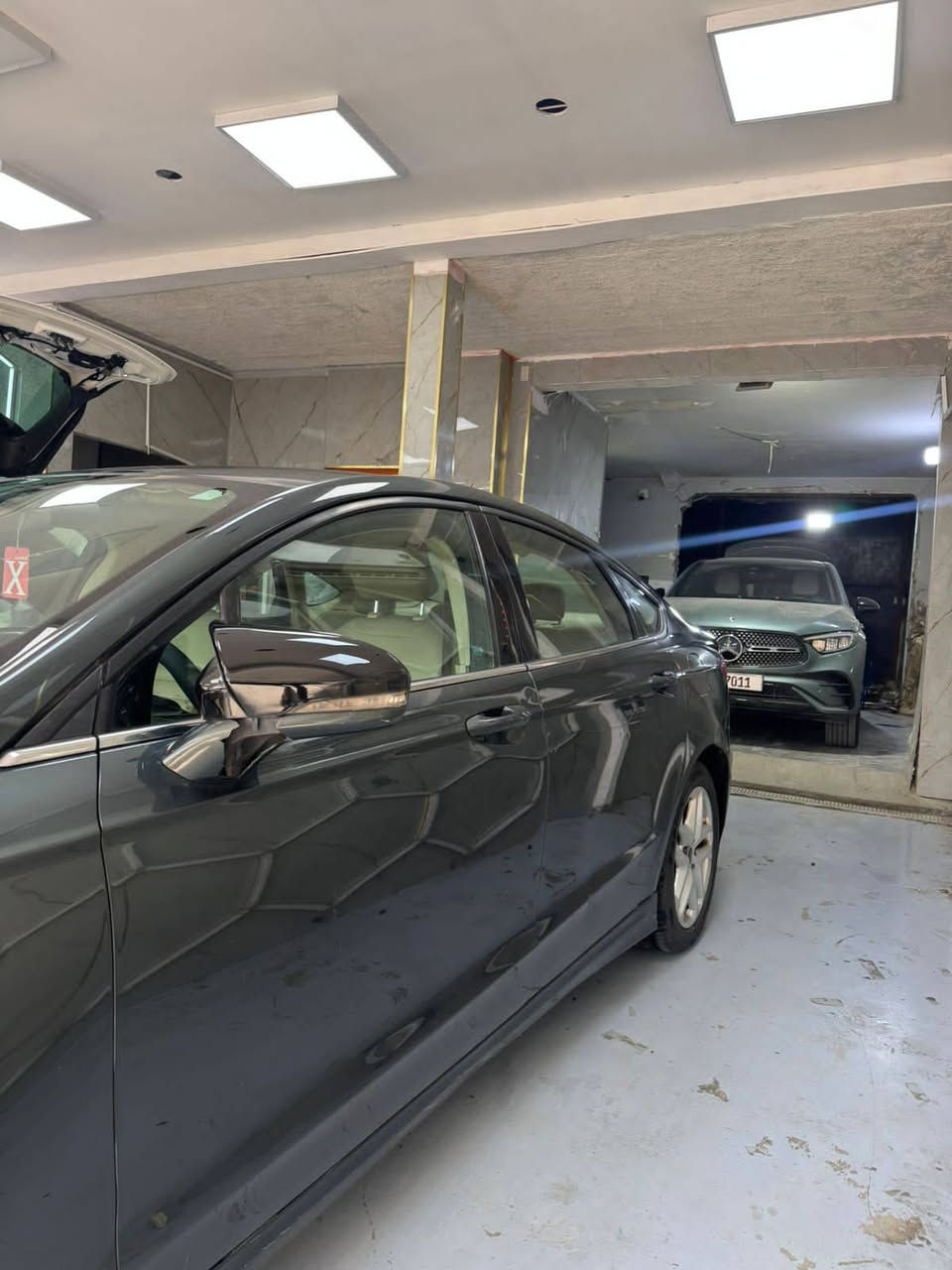 اعادة نشر بسبب وعد غير موفق
فورد فيوجن 2015
مكينة 2,500 تنفس طبيعي
بجم كبس  
محرك وكير بحالة جيدة جدا 
تبريد كلش زين  الحمدلله
مواصفات  السيارة SE معروفه
 حادث السيارة جانبي جاملغ وباب العكس السايق 
وصور الحادث مرفقة بلمنشور حادث سطحي
السيارة بيها ملاحظات صراحه يحتاجلها ترتيبات بسيطة جداً السياره عندي وجانيها صارلي هوايه والحمدلله والشكر متفشل
السيارة بدون دواخل ايرباك مطاك بلادي
السعر 107$ وبيها مجال  تفيد الجناية
تاخذ السياره سونار وين ميعجبك يلى نسوي مكاتبه تحويل بنفس الدقيقه تحجز مروري واديرلك السيارة
*********** واتساب
*********** اتصال
