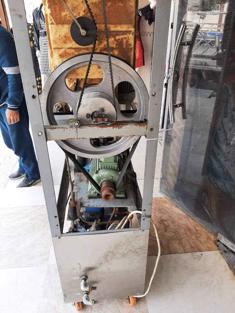 سلام عليكم ماكنة سوفت كربجاني إيطالي للبيع السعر 10 $  تبريد ماء العنوان موصل


**إذا كنت صاحب هذا الإعلان وتريد حذفه لأي سبب، رجاءا أرسل رسالة إلى الدعم الفني**