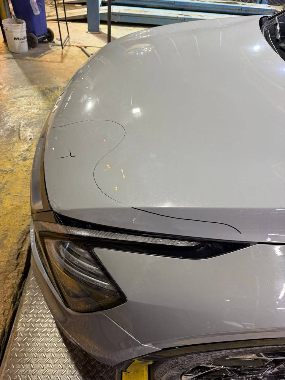 سبورتج سمنتي 2024 وارد أمريكي فول واحد على واحد
أكرر فول الفول ماشية 13 الف مايل
صور الحادث مرفوقه بالمنشور
السعر 225 وبيها مجال شي بسيط
الاستفسار اتصل ***********
بي واتساب مكان السياره بغداد
 الكرخ قرب نفق الشرطه
