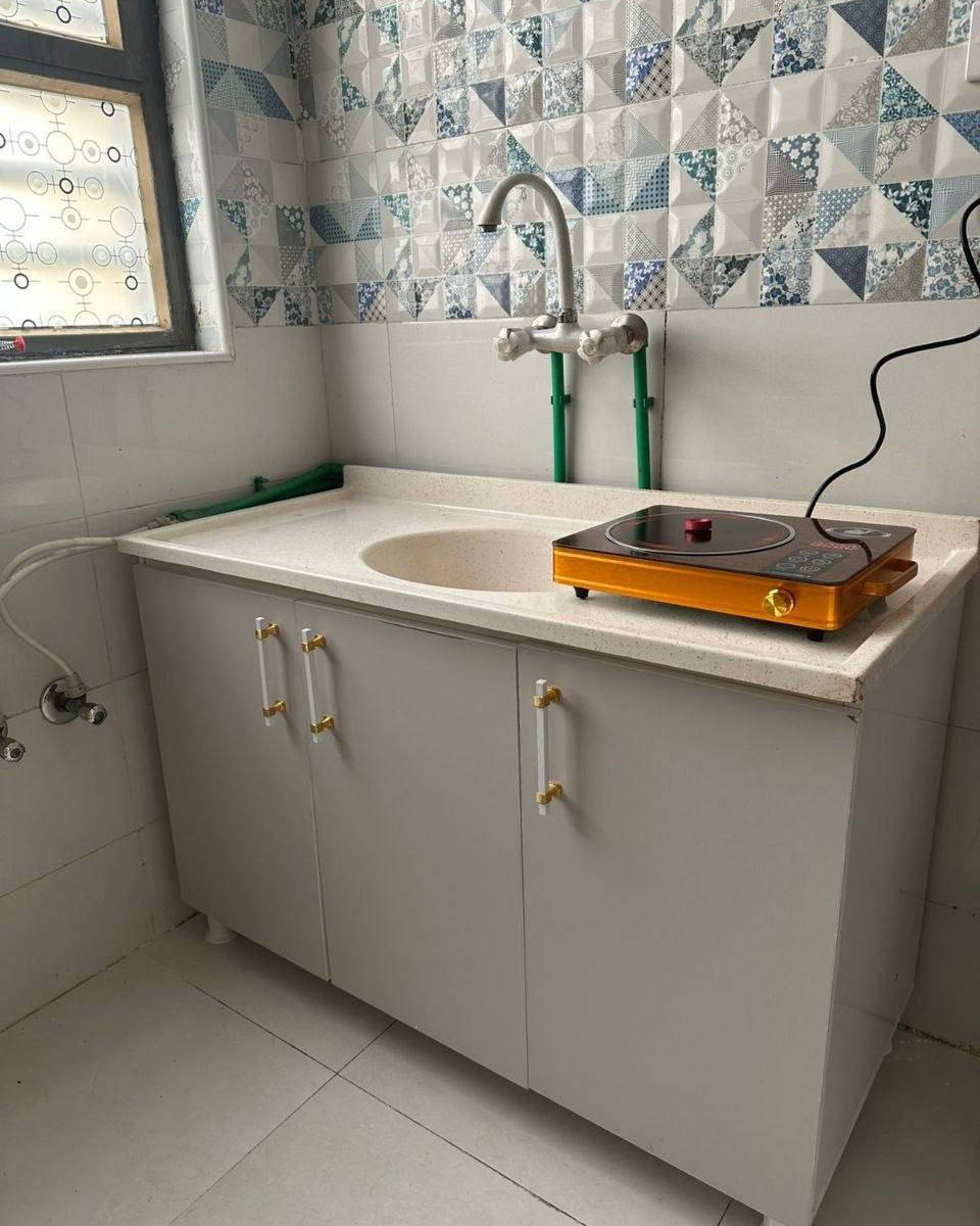 من بيت الزبون 💫 
كاونتر متر ونص وسنك متر و 20. 

(البصرة  المهندسين)


**إذا كنت صاحب هذا الإعلان وتريد حذفه لأي سبب، رجاءا أرسل رسالة إلى الدعم الفني**
