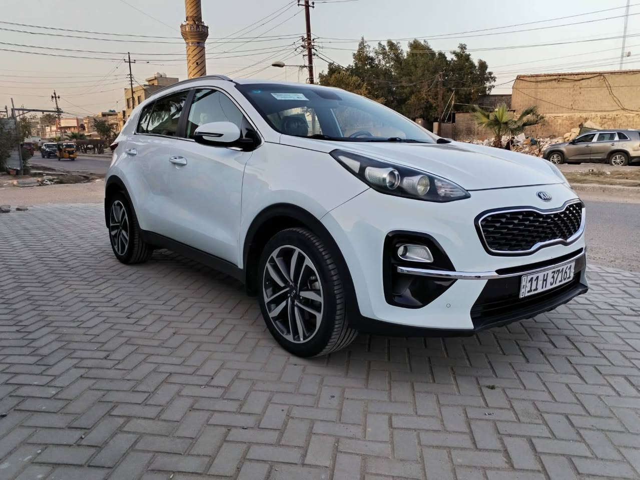 كيا سبورتج 2020 بدون حادث أو صبغ جديده السياره ماشيه 70الف كامله من كلشي ما بيها اي نقص جاهزه رقم بغداد مكانها بغداد للاستفسار اتصل على الرقم 
*********** بغداد, العراق

