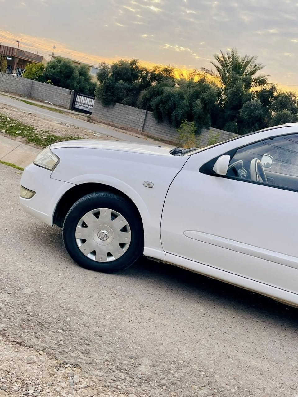 السلام عليكم 
نيسان سني للبيع 2009 رقم بغداد نكليزي بسمي كير اوتماتيك محرك 1600 كفاله سياره مكفوله من ضربه وصبغ فقط بارد بسيط سياره احله من الصور جديده داخل جديد 
شاشه كامره حساسات خلفيه دوشمه جديده 
تدفه تبريد صدر تاير باتري كله جديد 
السعر 105 وبيه مجال 
مكان بغداد ابو غريب الاستفسار
***********
***********
