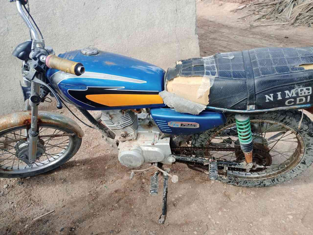 سلام عليكم دراجه البيع عوزه كشن وتانكي كلك بيه بليته سعره 225وبيه مجال الشراي يجي خاص مكاني كربلاء طوريج *********** الشراي يجي خاص
