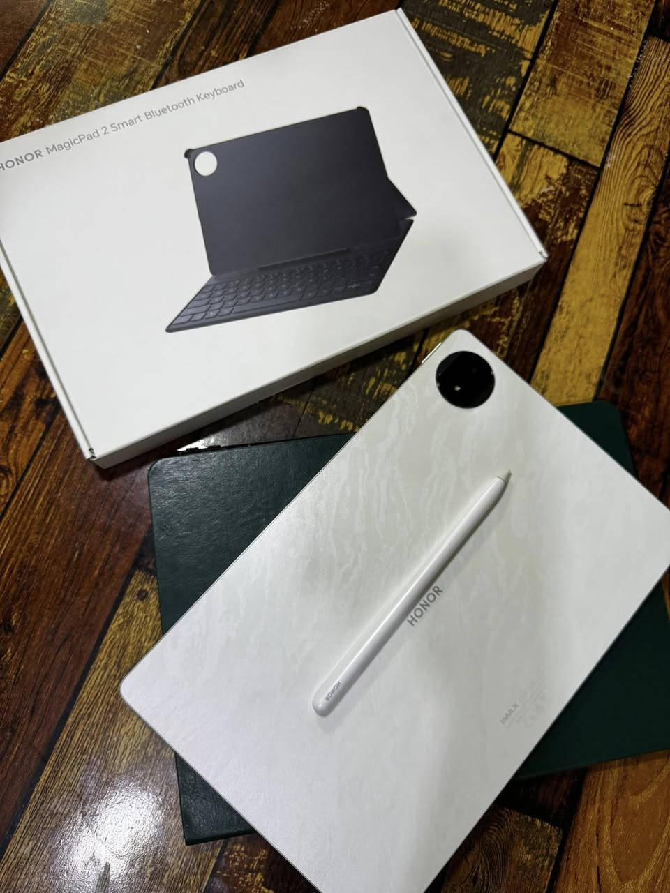 السلام عليكم هونر ماجك باد 2 نضيف كلش كامل ملحقات وياه قلم و كي بورد و حافظة هديه سعره 675 الف للعلم سعر الجديد 825 الف
رقمي ***********
بغداد الشعب
