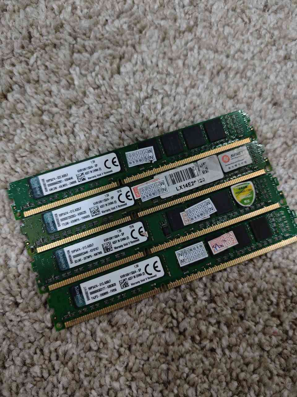 رامات DDR3
SK hynix
DDR3 8G 1333
تك 8 كيكا ب 10 الاف
زوج 2×8 16 كيكا ب 20 الف
رامات كنك ستون حجم القطعه 4 كيكا 
الزوج 8 كيكا ب 10


**إذا كنت صاحب هذا الإعلان وتريد حذفه لأي سبب، رجاءا أرسل رسالة إلى الدعم الفني**