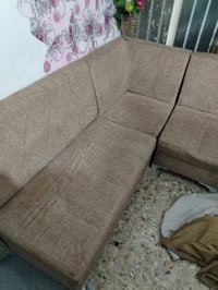 مره رخصت الادن تخم كامل 5 قطع نضيف كلش سعره 150 وبي مجال بصيط مكاني بغ...